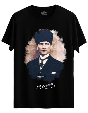 Kalpaklı Mustafa Kemal