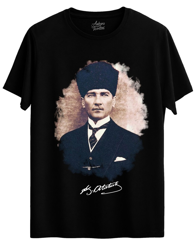 Kalpaklı Mustafa Kemal